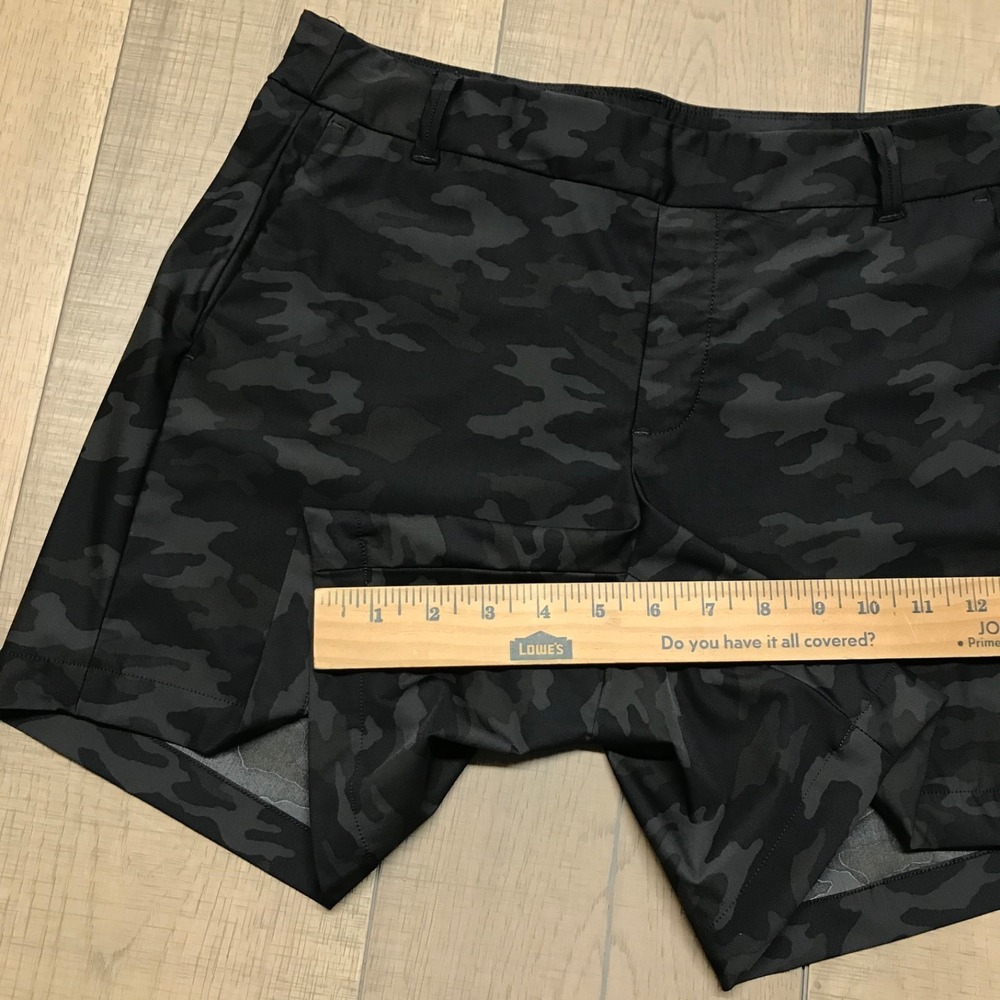 Spanx Sunrise Shorts Womens Size M Black Camo Lightweight Pull on Stretch Casual - Picture 10 of 11
